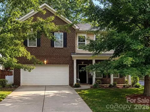 7235 Barefoot Forest Dr, Charlotte, NC 28269