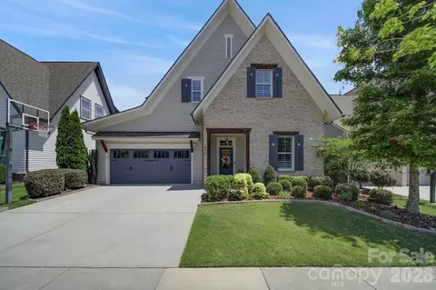 419 Rocking Chair Ln, Fort Mill, SC 29708