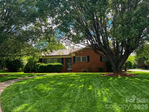 2171 6th Ne St NE, Hickory, NC 28601