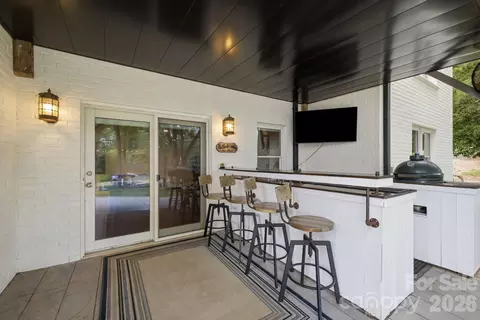 Exterior - 7559 Rabbit Cir, Denver, NC 28037 photo 7 of 10