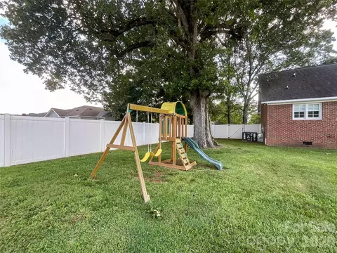 Exterior - 3914 Matthew Dr, Monroe, NC 28110 photo 8 of 10
