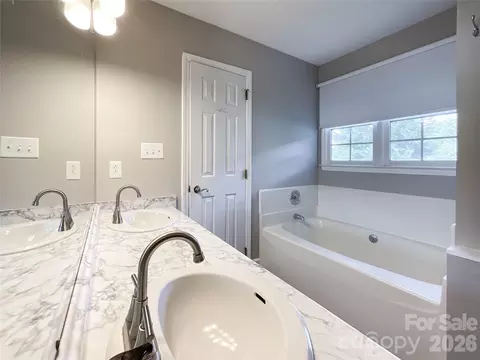 Bath - 3914 Matthew Dr, Monroe, NC 28110 photo 2 of 4