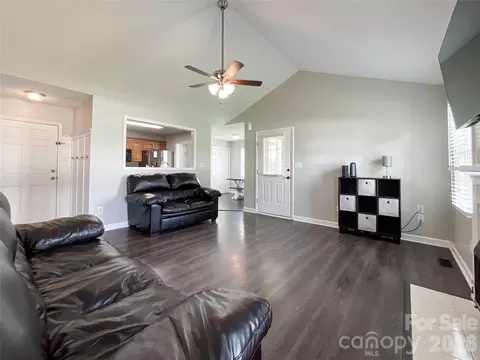 Living - 3914 Matthew Dr, Monroe, NC 28110 photo 2 of 4