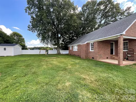 Exterior - 3914 Matthew Dr, Monroe, NC 28110 photo 9 of 10