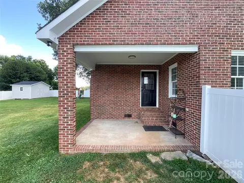 Exterior - 3914 Matthew Dr, Monroe, NC 28110 photo 4 of 10