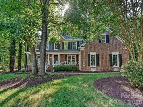 12903 Fallcross Ct, Huntersville, NC 28078