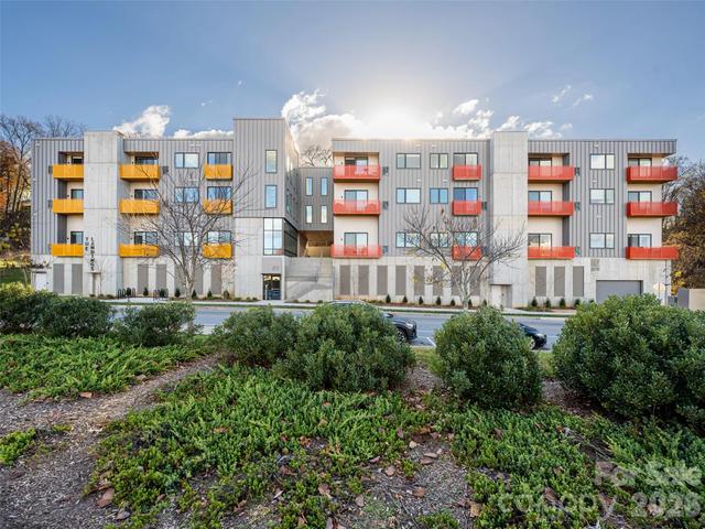 68 Craven 203 St #203, Asheville, NC 28806