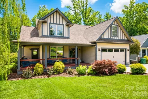 36 Copper Mill Ct, Candler, NC 28715