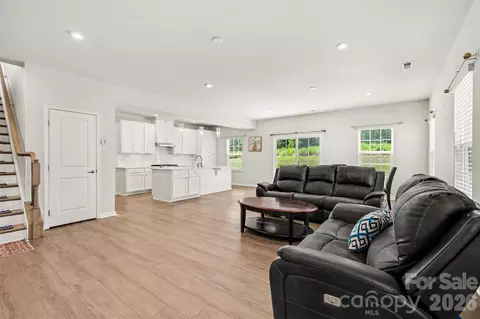 3030 Streamside Dr, Davidson, NC 28036 photo 9