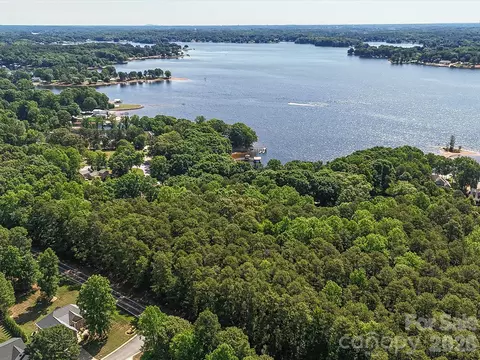 8793 Peninsula Dr, Terrell, NC 28682 photo 8