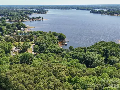 8793 Peninsula Dr, Terrell, NC 28682 photo 7