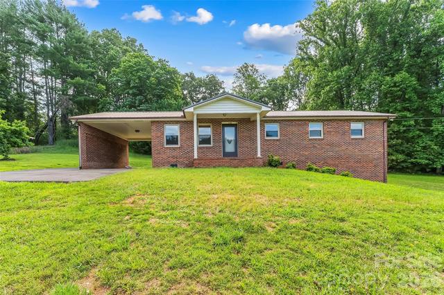 3695 Bradley Rd, Morganton, NC 28655