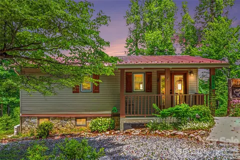 3526 Dogwood Ln, Morganton, NC 28655