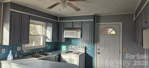 183 Maple Rd, Spruce Pine, NC 28777 photo 3