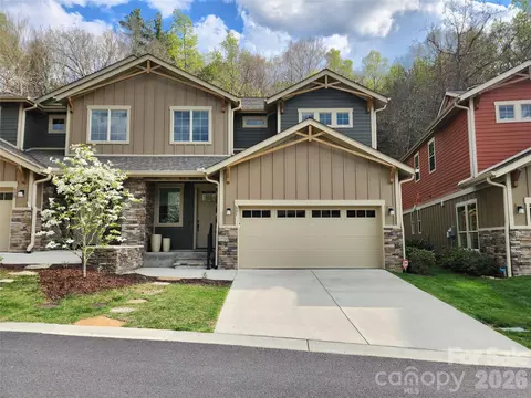 607 Sugar Magnolia Pl, Black Mountain, NC 28711