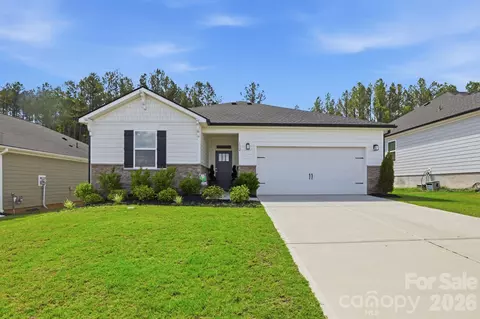 132 Lancashire Ct, Denver, NC 28037
