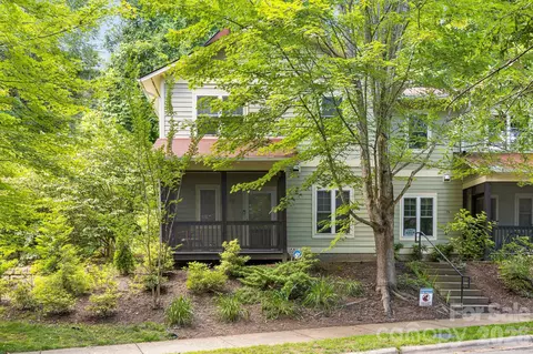 72 Owens Bell Ln, Asheville, NC 28801