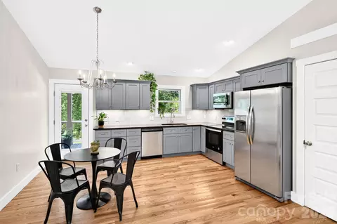 Kitchen - 2546 Old Clyde Rd, Clyde, NC 28721 photo 1 of 6