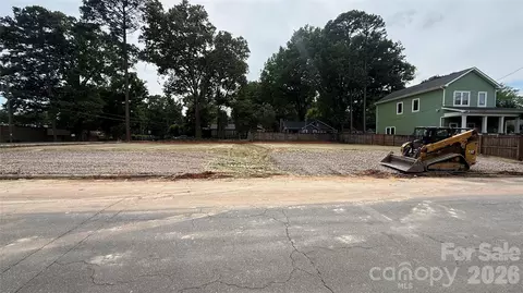 3529 Oakwood Ave, Charlotte, NC 28205