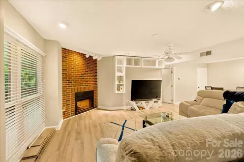 1608 Sharon W 47 Rd W #47, Charlotte, NC 28210