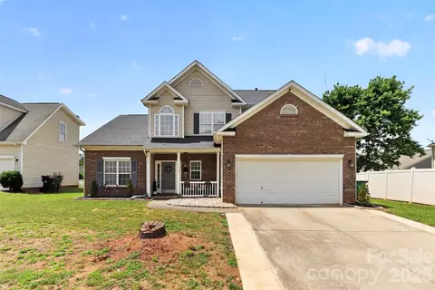 7613 Deluca Dr, Charlotte, NC 28215