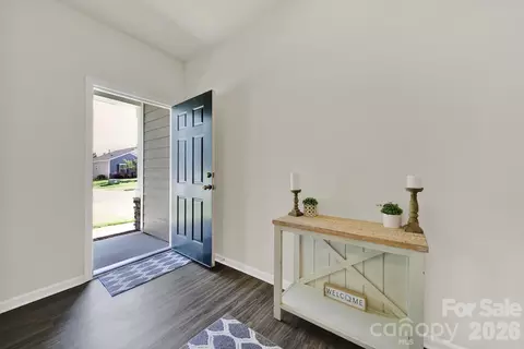 191 Willow Valley Dr, Mooresville, NC 28115
