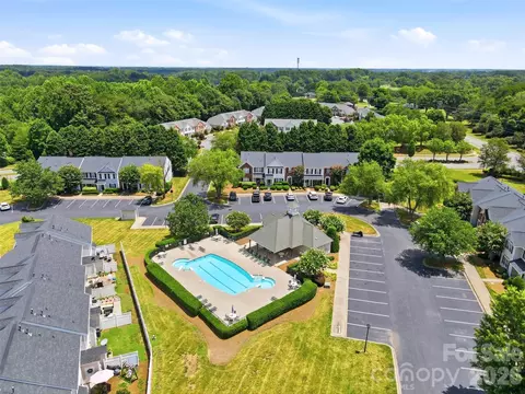 View/Area - 7593 Bluff Point Ln, Denver, NC 28037 photo 3 of 4