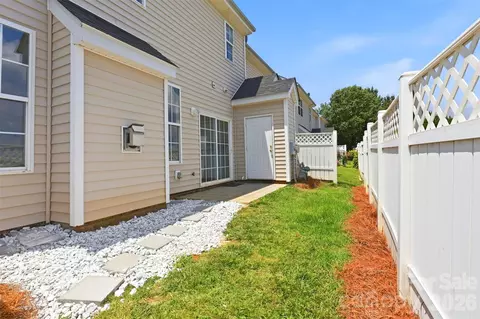 Exterior - 7593 Bluff Point Ln, Denver, NC 28037 photo 3 of 3