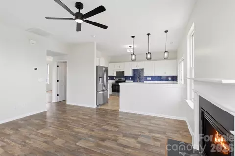 Living - 7593 Bluff Point Ln, Denver, NC 28037 photo 5 of 8