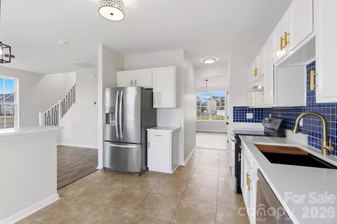 Kitchen - 7593 Bluff Point Ln, Denver, NC 28037 photo 3 of 5