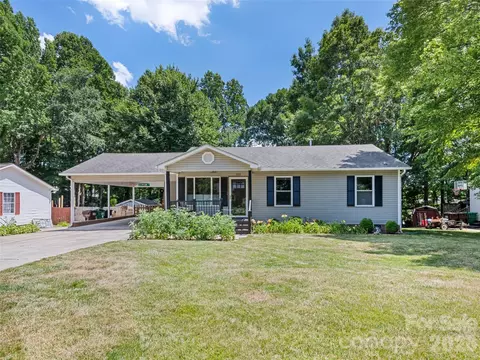 515 Westover Dr, High Point, NC 27265