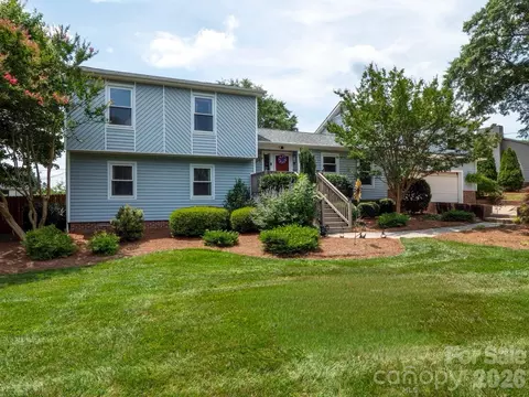 1641 Brook Dr, Fort Mill, SC 29708