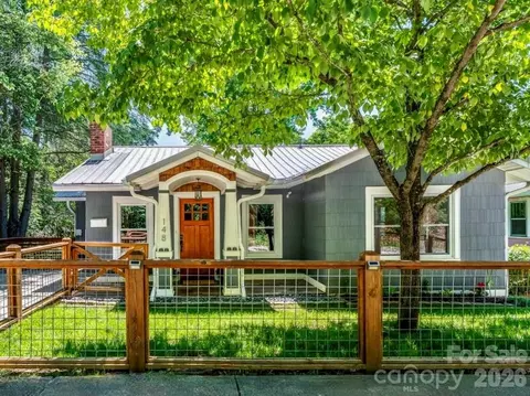 148 Sand Hill Rd, Asheville, NC 28806