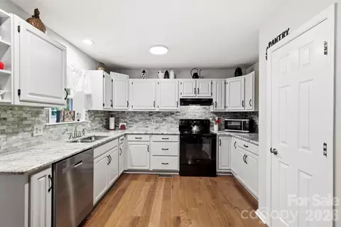 Kitchen - 209 Mint Way, Flat Rock, NC 28731 photo 1 of 3