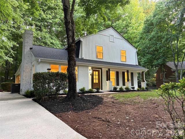 700 Tadlock Pl, Matthews, NC 28105