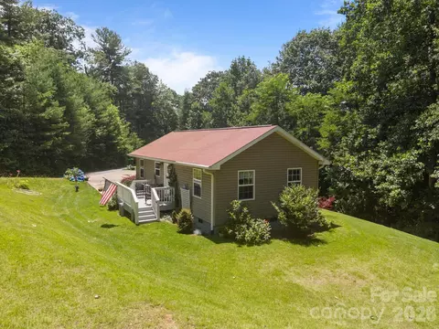 Exterior - 54 Thad Johnson Rd, Saluda, NC 28773 photo 8 of 14