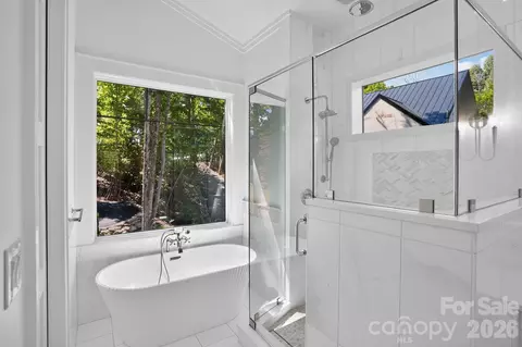 Bath - 475 State View Rd, Boone, NC 28607 photo 3 of 5