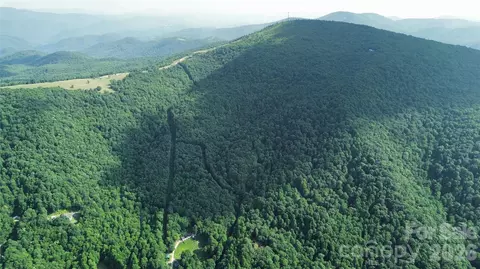 64 Clay View Dr, Fairview, NC 28730