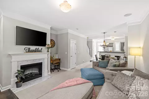 8935 Socata Way, Charlotte, NC 28269