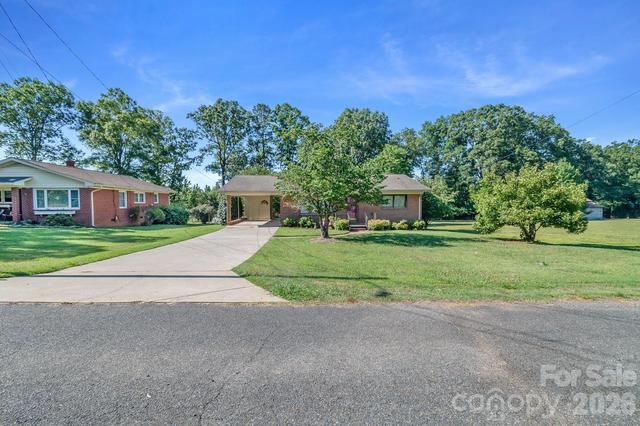 1340 E Cannon Ave, Albemarle, NC 28001