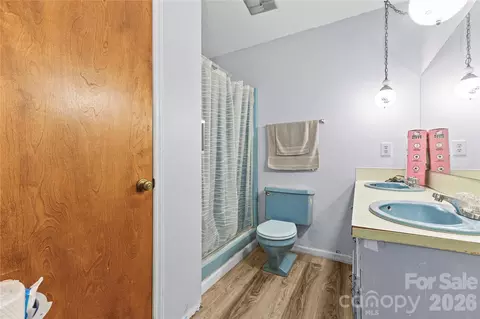 Bath - 3304 Griffith Rd, Monroe, NC 28112 photo 3 of 4