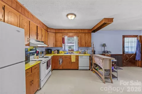 Kitchen - 3304 Griffith Rd, Monroe, NC 28112 photo 1 of 4