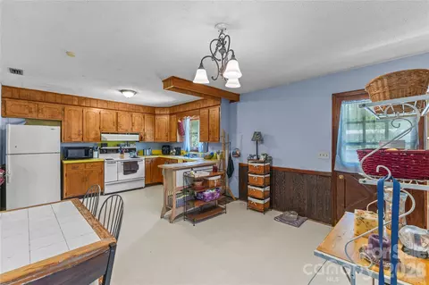 Kitchen - 3304 Griffith Rd, Monroe, NC 28112 photo 4 of 4