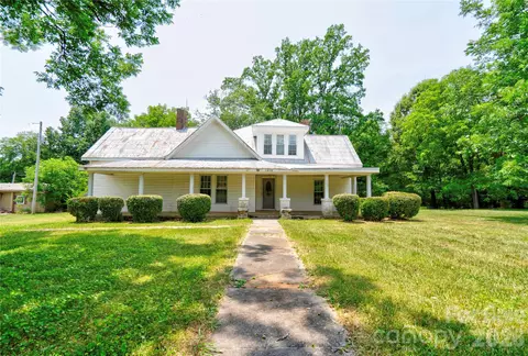 1813 Saint Marks Church Rd, Crouse, NC 28033