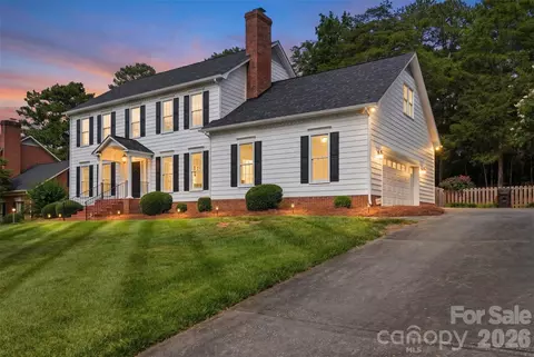 1924 Cavendale Dr, Rock Hill, SC 29732