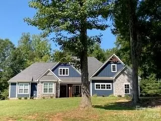198 Carters Farm Dr, Statesville, NC 28625