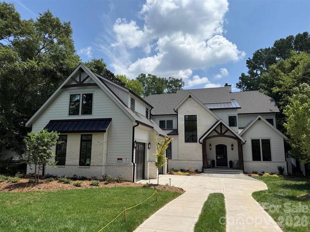 3240 Sunset Dr, Charlotte, NC 28209