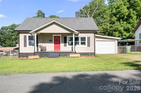 102 Madora St, Mount Holly, NC 28120