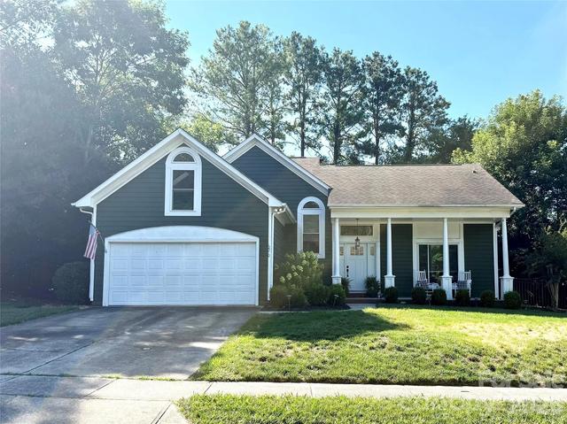 12210 Landing Green Dr, Charlotte, NC 28277