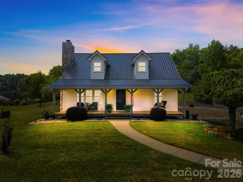 73 Rivercrest Ct, Canton, NC 28716
